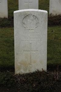 Delville Wood Cemetery Longueval - Tennick, G