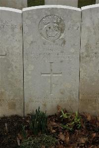 Delville Wood Cemetery Longueval - Thomas, A