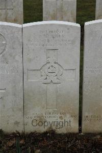 Delville Wood Cemetery Longueval - Turner, John