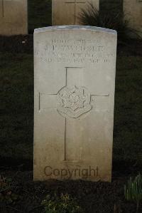 Delville Wood Cemetery Longueval - Tweddle, J P