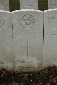 Delville Wood Cemetery Longueval - Wagstaff, J