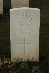 Delville Wood Cemetery Longueval - Walker, F C