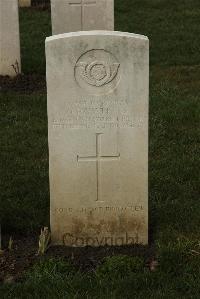 Delville Wood Cemetery Longueval - Watkins, O P