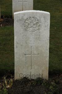 Delville Wood Cemetery Longueval - Weaver, J