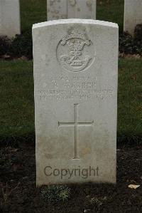 Delville Wood Cemetery Longueval - Webber, Bert