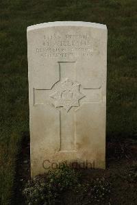 Delville Wood Cemetery Longueval - Williams, M