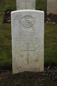 Delville Wood Cemetery Longueval - Wright, Edward