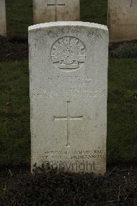 Delville Wood Cemetery Longueval - Wright, Thomas James