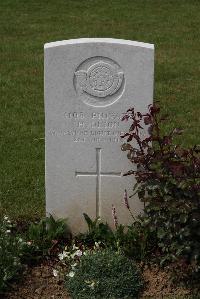 Forceville Communal Cemetery And Extension - Dixon, Herbert