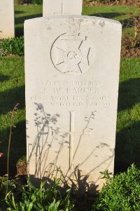 Grand-Seraucourt British Cemetery - Barker, Sidney William