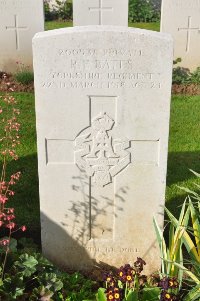 Grand-Seraucourt British Cemetery - Bates, Richard Edward