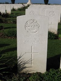 Grand-Seraucourt British Cemetery - Bentley, J