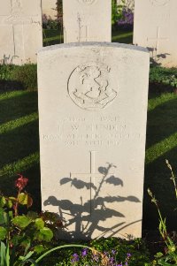 Grand-Seraucourt British Cemetery - Blunden, H W