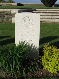 Grand-Seraucourt British Cemetery - Boggie, W