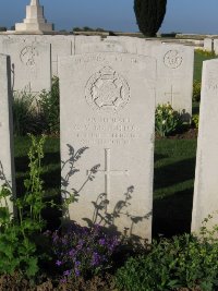 Grand-Seraucourt British Cemetery - Boughton, G V