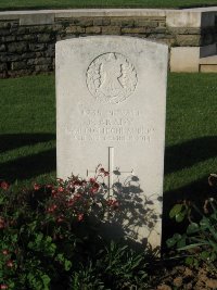 Grand-Seraucourt British Cemetery - Brady, P