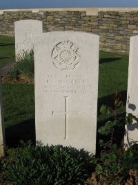 Grand-Seraucourt British Cemetery - Bramford, F