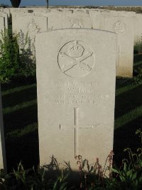 Grand-Seraucourt British Cemetery - Bubb, T W