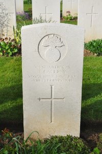 Grand-Seraucourt British Cemetery - Caffrey, J