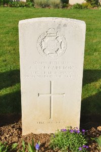 Grand-Seraucourt British Cemetery - Carlton, C E N