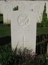 Grand-Seraucourt British Cemetery - Churchman, W N