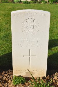 Grand-Seraucourt British Cemetery - Clifft, H