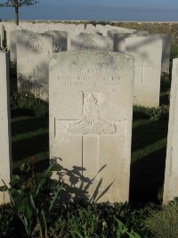 Grand-Seraucourt British Cemetery - Cox, Charlton