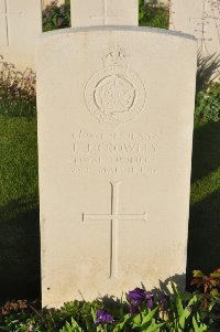 Grand-Seraucourt British Cemetery - Crowley, J J