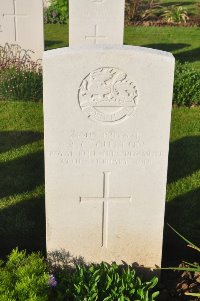 Grand-Seraucourt British Cemetery - Cutton, R C