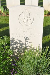 Grand-Seraucourt British Cemetery - Dakin, E