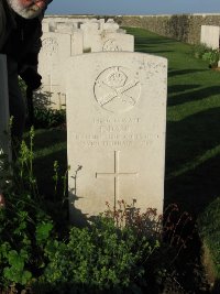 Grand-Seraucourt British Cemetery - Dann, F