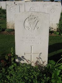 Grand-Seraucourt British Cemetery - Donnelly, W