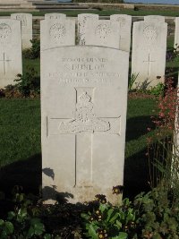 Grand-Seraucourt British Cemetery - Dunlop, S