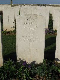 Grand-Seraucourt British Cemetery - Francis, W C