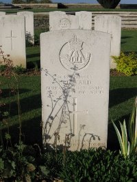 Grand-Seraucourt British Cemetery - Gennard, J