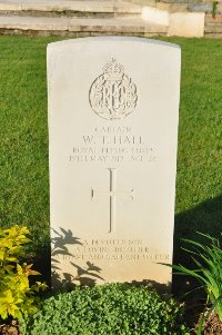 Grand-Seraucourt British Cemetery - Hall, William Teasdale