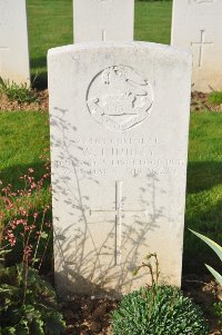 Grand-Seraucourt British Cemetery - Hindley, W