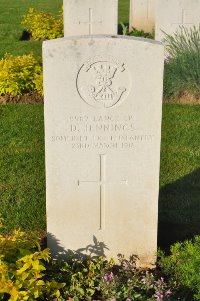 Grand-Seraucourt British Cemetery - Jennings, D