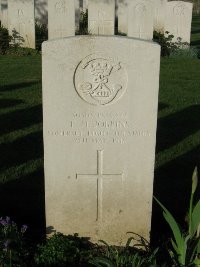 Grand-Seraucourt British Cemetery - Jobbins, F H