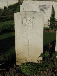 Grand-Seraucourt British Cemetery - Johnson, William George