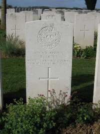 Grand-Seraucourt British Cemetery - Jones, J