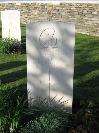 Grand-Seraucourt British Cemetery - Kelly, Patrick Thomas