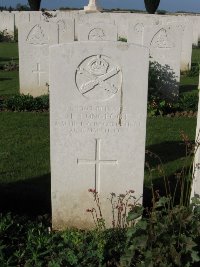 Grand-Seraucourt British Cemetery - Longfoot, H