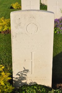 Grand-Seraucourt British Cemetery - Mason, M A W