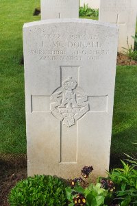 Grand-Seraucourt British Cemetery - McDonald, J