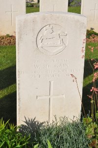 Grand-Seraucourt British Cemetery - McGain, W