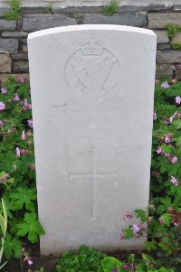 Grand-Seraucourt British Cemetery - McMullan, A