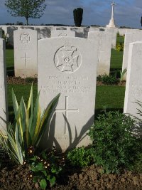 Grand-Seraucourt British Cemetery - Paget, Desmond Otho