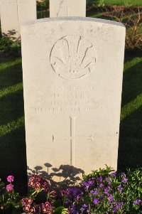 Grand-Seraucourt British Cemetery - Parry, Douglas