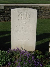 Grand-Seraucourt British Cemetery - Ross, James